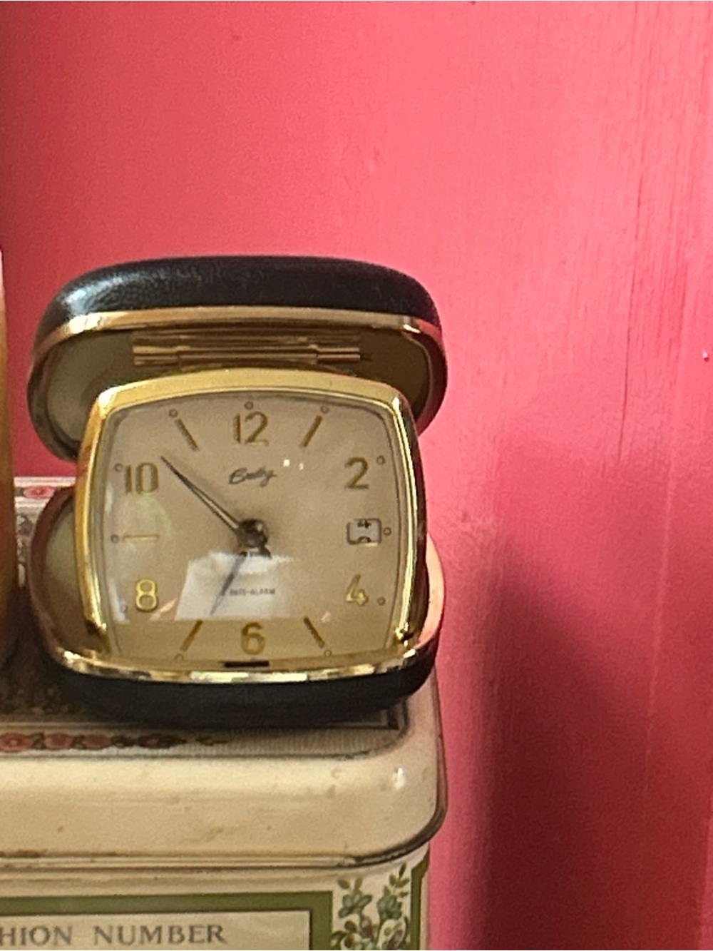 Vintage Bradley Mechanical Travel Alarm Clock leatherette case portable box